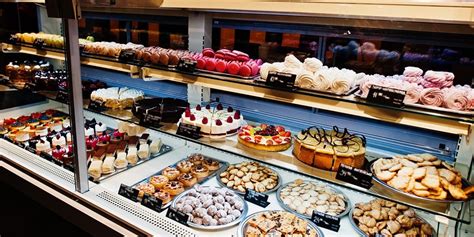 toko kue domino bekasi modern dan Cocok semua budget — antusias event cash maksimal! image 3